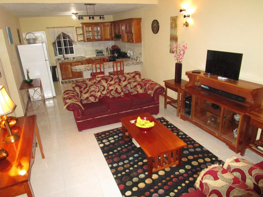 The Residence Portmore Apartments Екстер'єр фото