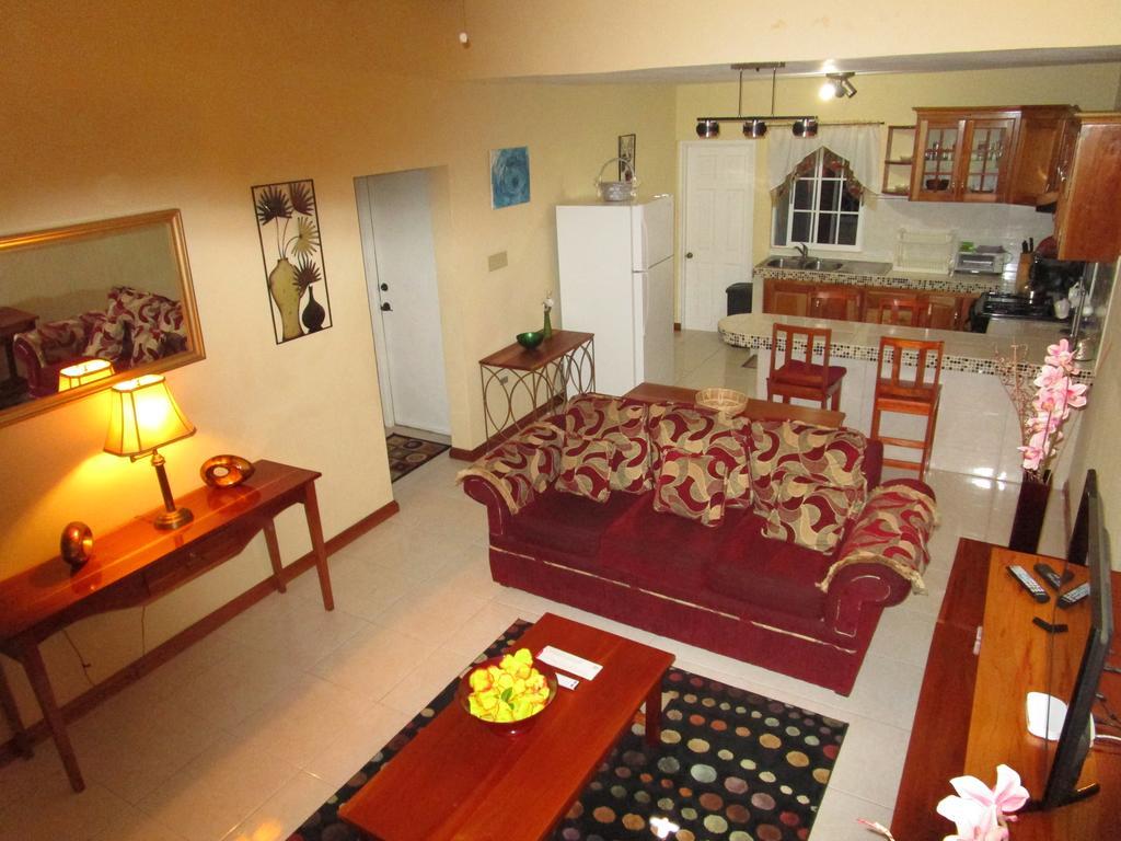 The Residence Portmore Apartments Екстер'єр фото